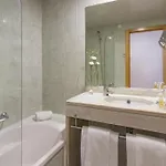 Luna Esperanca Centro 4*