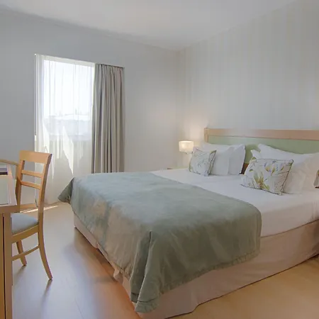 מלון Luna Esperanca Centro 4*