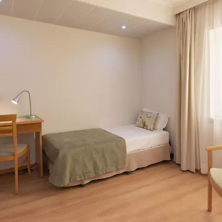 Luna Esperanca Centro 4*