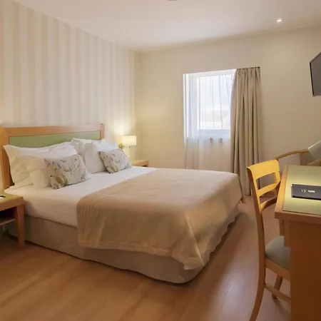 Luna Esperanca Centro 4*