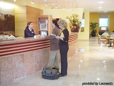 Luna Esperanca Centro שטובל