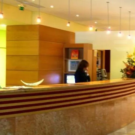 Luna Esperanca Centro שטובל