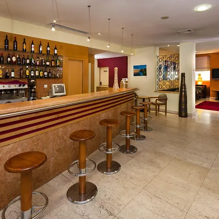 Отель Luna Esperanca Centro 4*